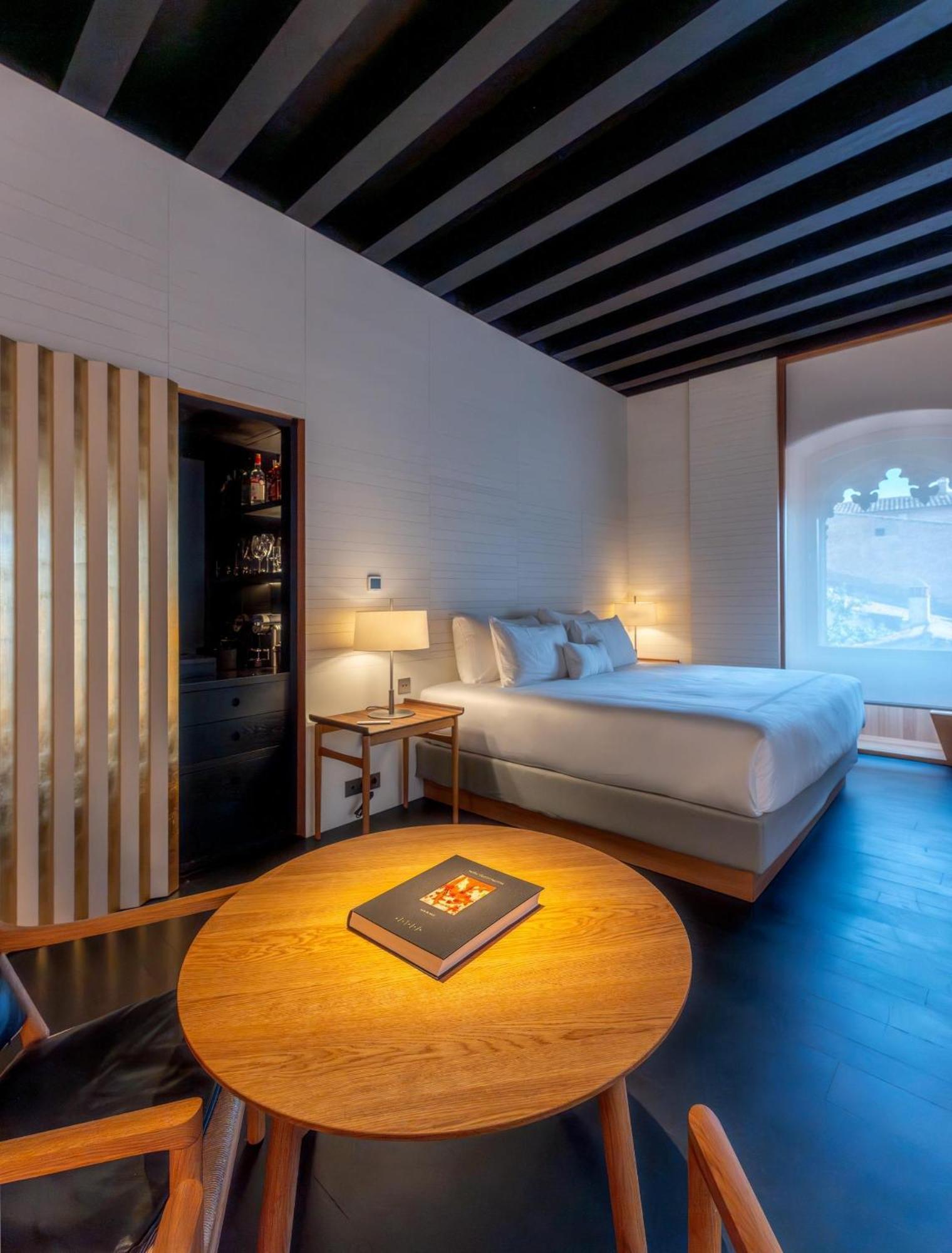 Atrio Hotel Caceres Bagian luar foto